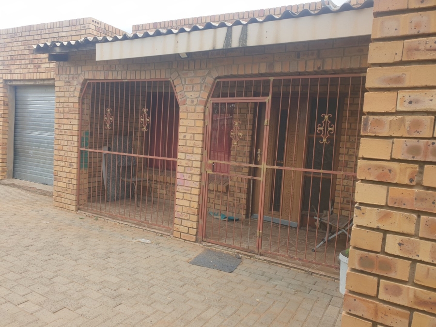 3 Bedroom Property for Sale in Botshabelo Free State